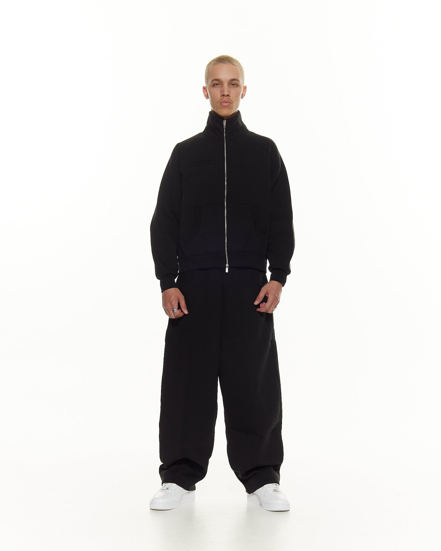 COZY TRACK JACKET – BLACK